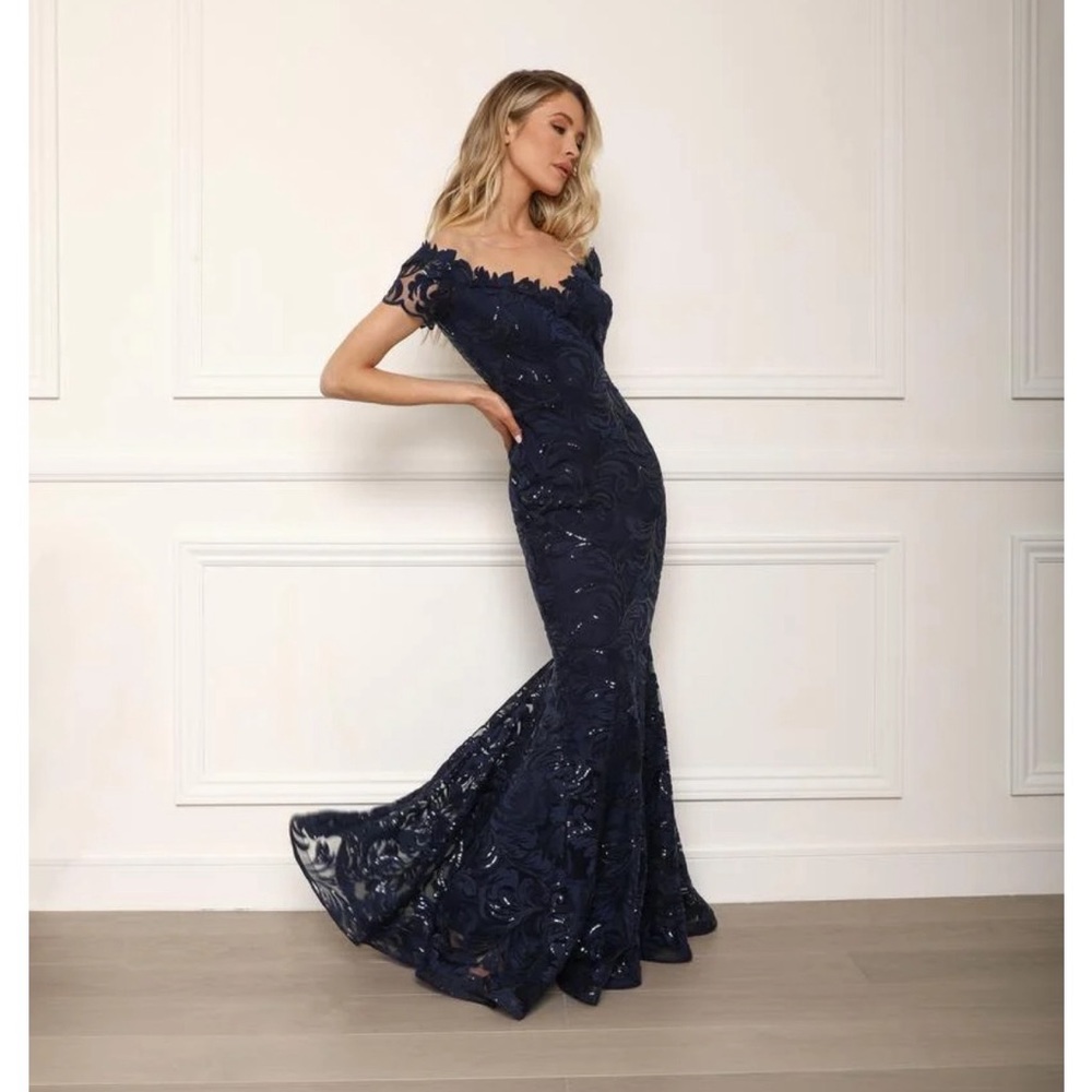 Nicole Bakti gown